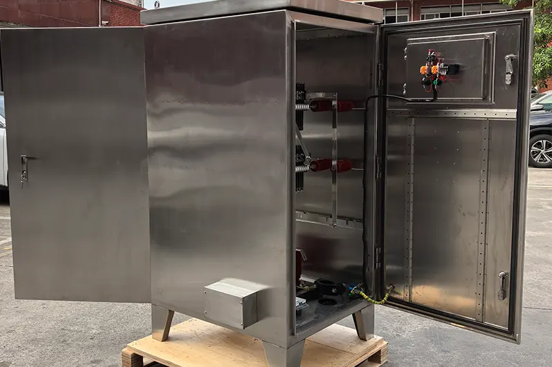 Aardingsoplossingen met hoge weerstand, verbeterd met roestvrijstalen roostertechnologie